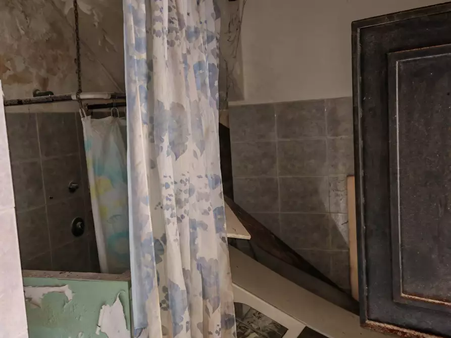 Immagine 10 di Casa indipendente in vendita  a Paterno'