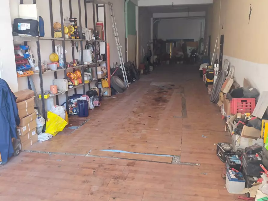 Immagine 5 di Magazzino in affitto  a Paterno'
