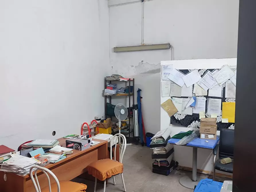 Immagine 6 di Magazzino in affitto  a Paterno'