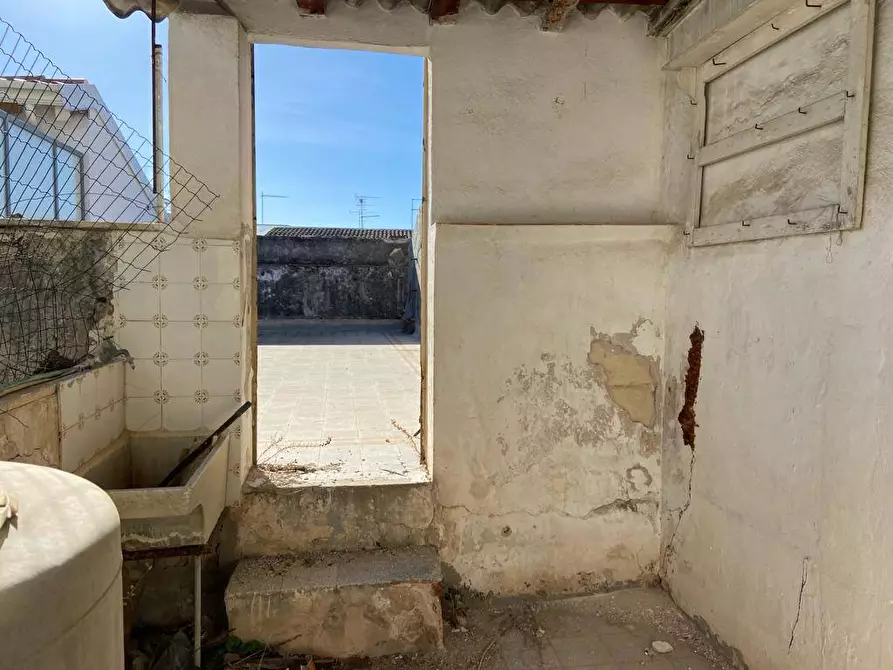Immagine 6 di Palazzo in vendita  in via degli orti di san Giorgio 26 a Siracusa