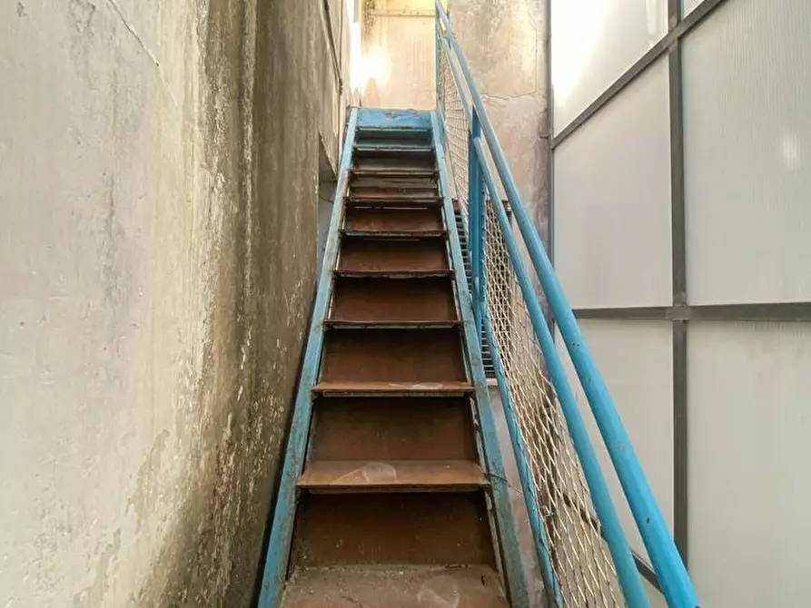 Immagine 10 di Palazzo in vendita  in via degli orti di san Giorgio 26 a Siracusa