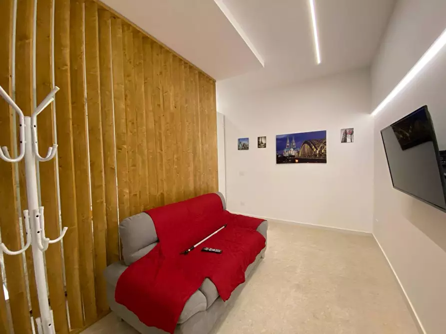 Immagine 7 di Appartamento in vendita  in via Pasubio 96 a Siracusa