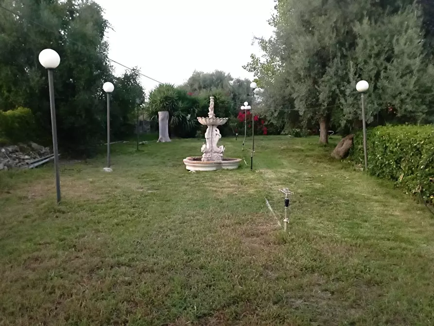 Immagine 2 di Villa in vendita  in strada benali a Siracusa