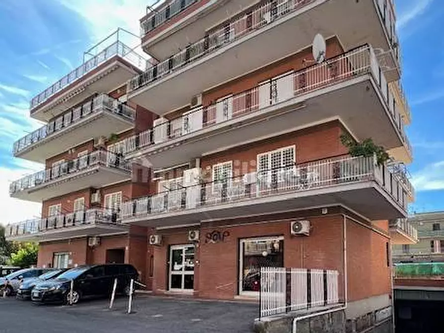 Immagine 1 di Appartamento in vendita  in Bossolasco a Roma