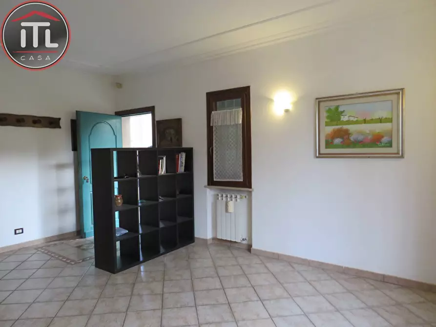 Immagine 13 di Villa in vendita  in Via Diano D'alba 5 a Roma