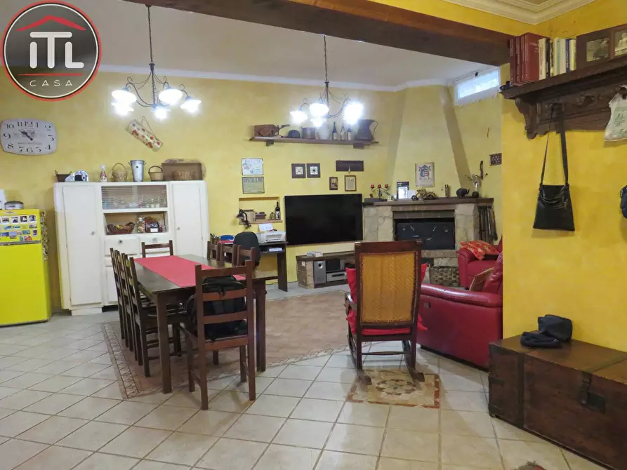 Immagine 25 di Villa in vendita  in Via Diano D'alba 5 a Roma