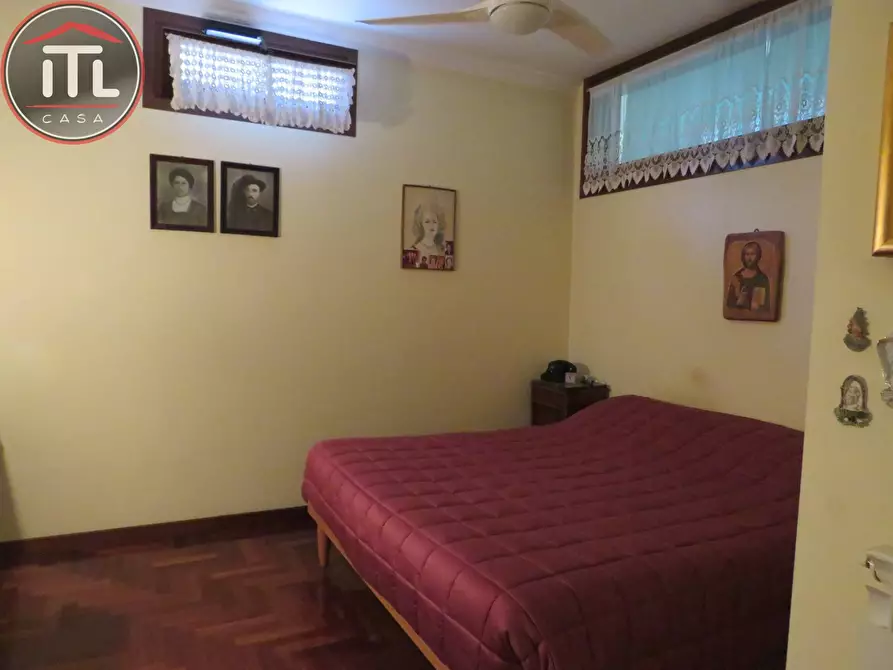 Immagine 31 di Villa in vendita  in Via Diano D'alba 5 a Roma