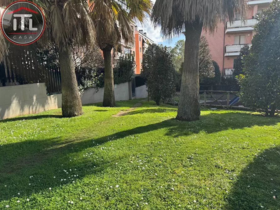 Immagine 31 di Appartamento in vendita  in Via dei Cantelmo 221 a Roma