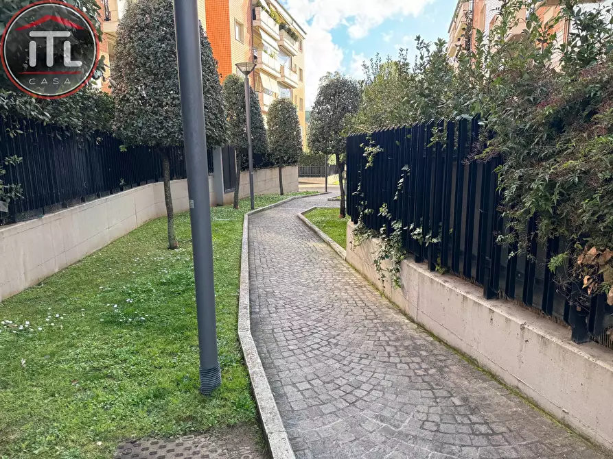Immagine 37 di Appartamento in vendita  in Via dei Cantelmo 221 a Roma