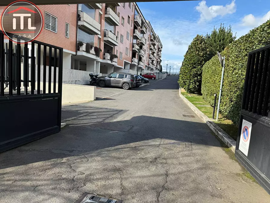 Immagine 42 di Appartamento in vendita  in Via dei Cantelmo 221 a Roma