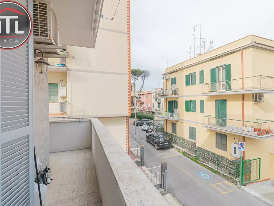 Immagine 19 di Appartamento in vendita  in Via Santafiora a Roma