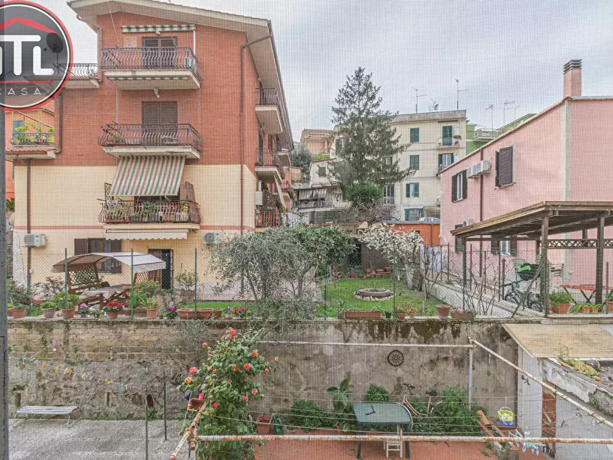 Immagine 22 di Appartamento in vendita  in Via Santafiora a Roma