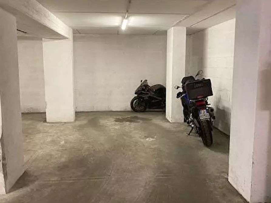 Immagine 18 di Appartamento in vendita  in Via Tullio Ascarelli a Roma