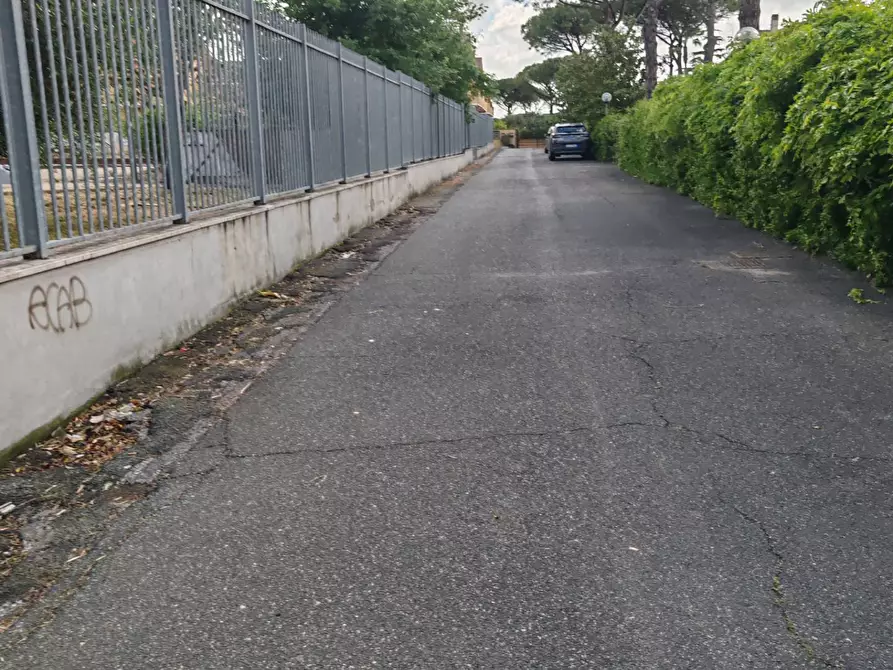 Immagine 49 di Villa in vendita  in Via Giuseppe Vanni a Roma