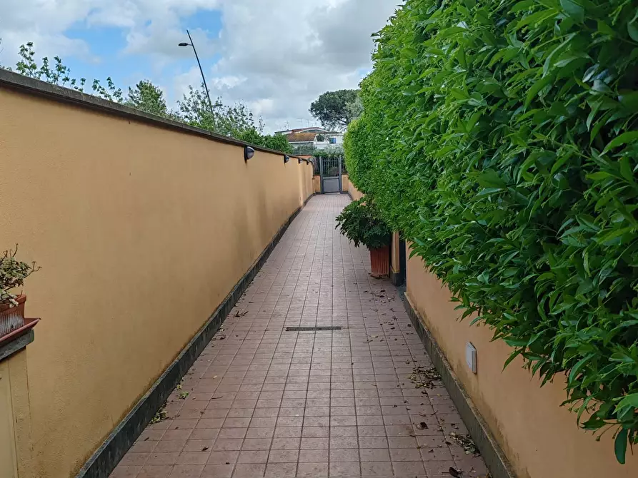 Immagine 47 di Villa in vendita  in Via Giuseppe Vanni a Roma