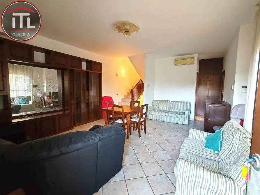 Immagine 12 di Villa in vendita  in Via Giuseppe Vanni a Roma