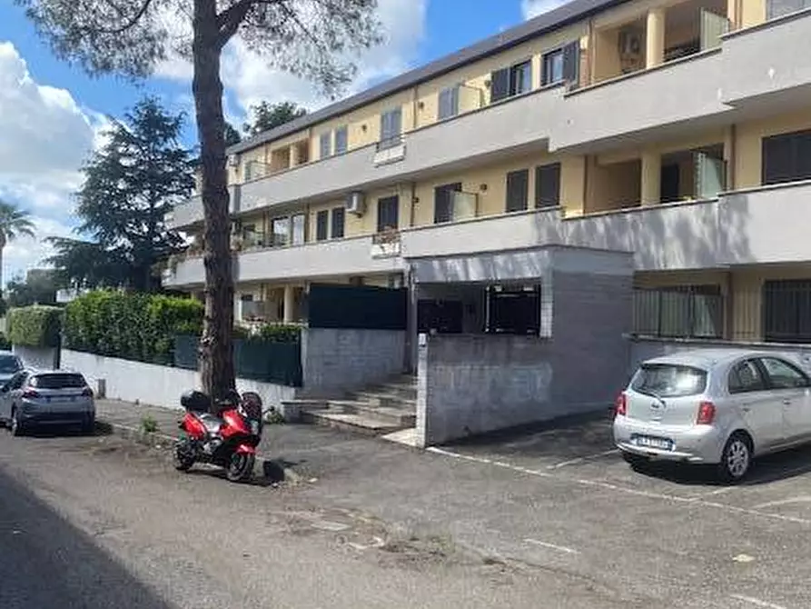 Immagine 1 di Appartamento in vendita  in Via Gino Borgatta a Roma