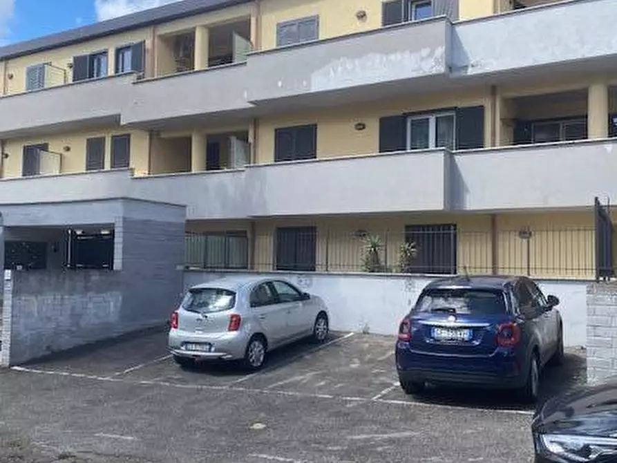 Immagine 2 di Appartamento in vendita  in Via Gino Borgatta a Roma