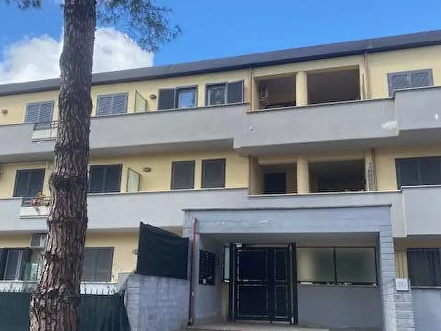 Immagine 4 di Appartamento in vendita  in Via Gino Borgatta a Roma