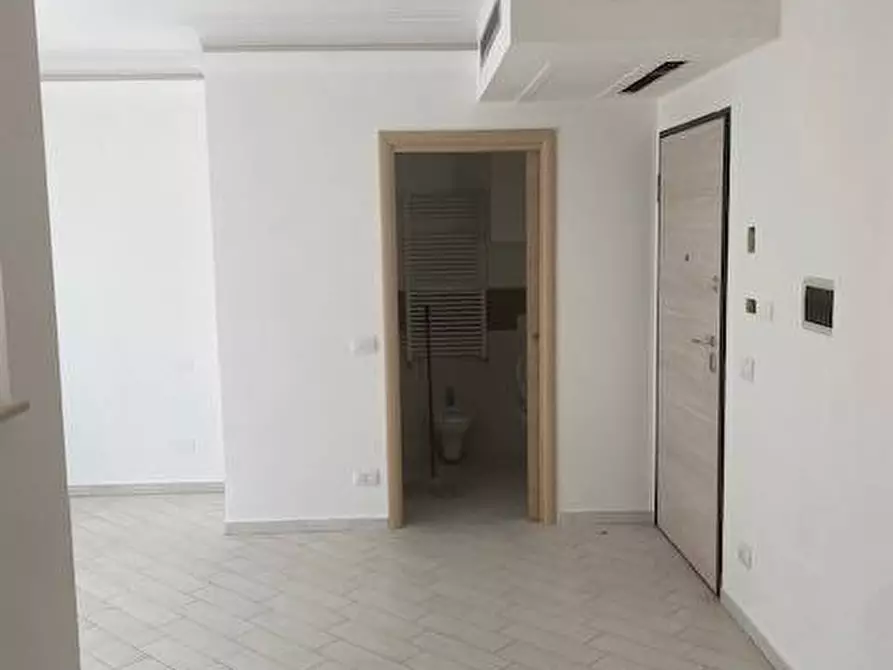 Immagine 7 di Appartamento in vendita  in Via Gino Borgatta a Roma