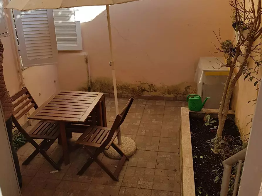 Immagine 3 di Appartamento in vendita  in Pietro Peretti 18 a Roma