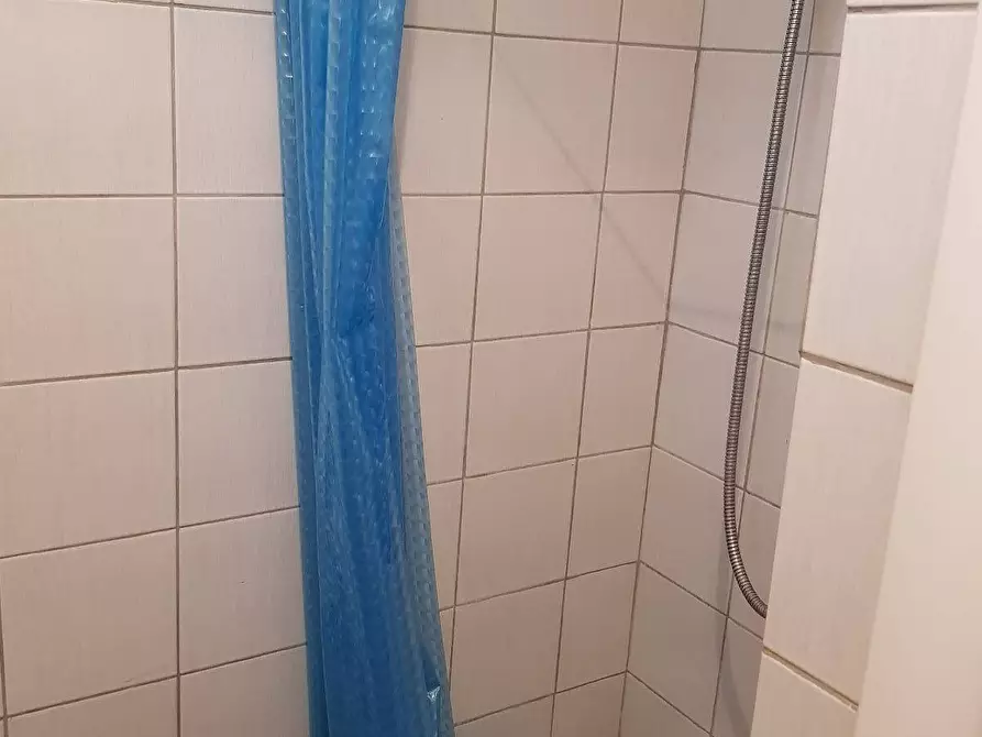 Immagine 15 di Appartamento in vendita  in Pietro Peretti 18 a Roma