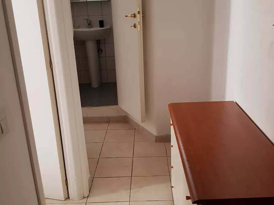 Immagine 9 di Appartamento in vendita  in Pietro Peretti 18 a Roma