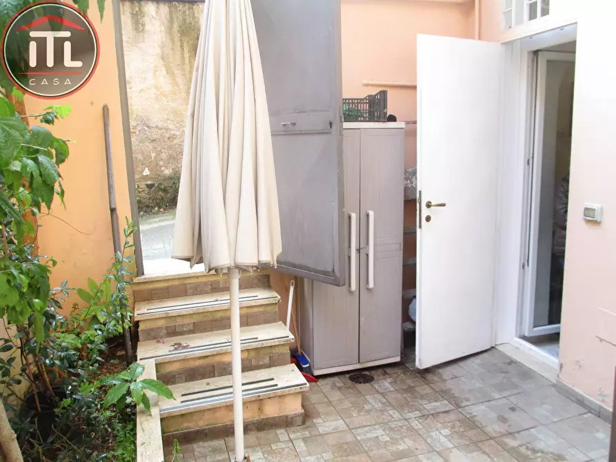 Immagine 35 di Appartamento in vendita  in Pietro Peretti 18 a Roma