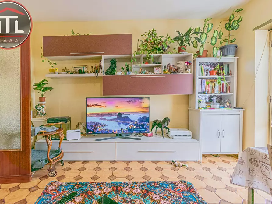 Immagine 5 di Appartamento in vendita  in Via Ettore Scandale a Roma