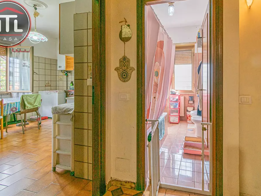 Immagine 6 di Appartamento in vendita  in Via Ettore Scandale a Roma