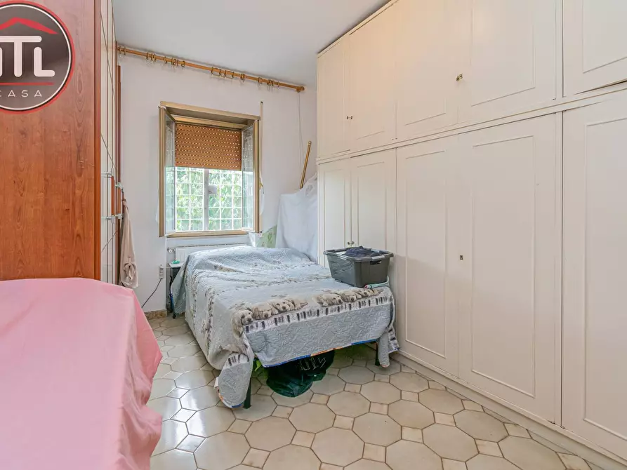 Immagine 11 di Appartamento in vendita  in Via Ettore Scandale a Roma