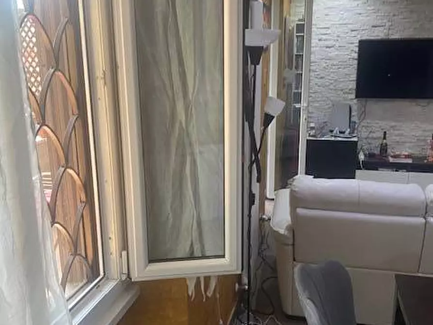 Immagine 5 di Appartamento in vendita  in Via F. Casorati 50 a Roma