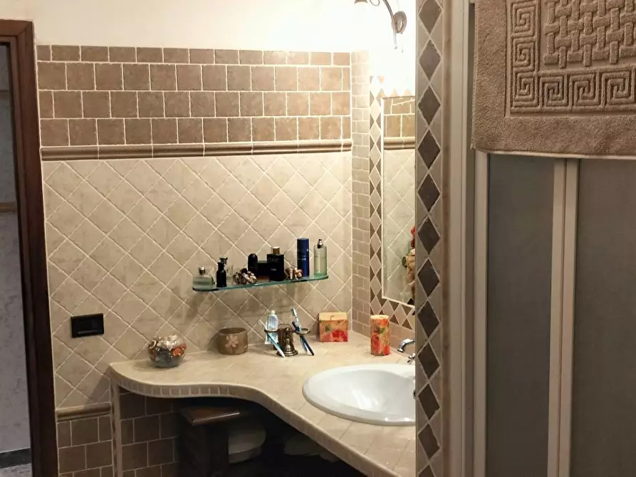 Immagine 28 di Villa in vendita  in Via Carbonara a Velletri