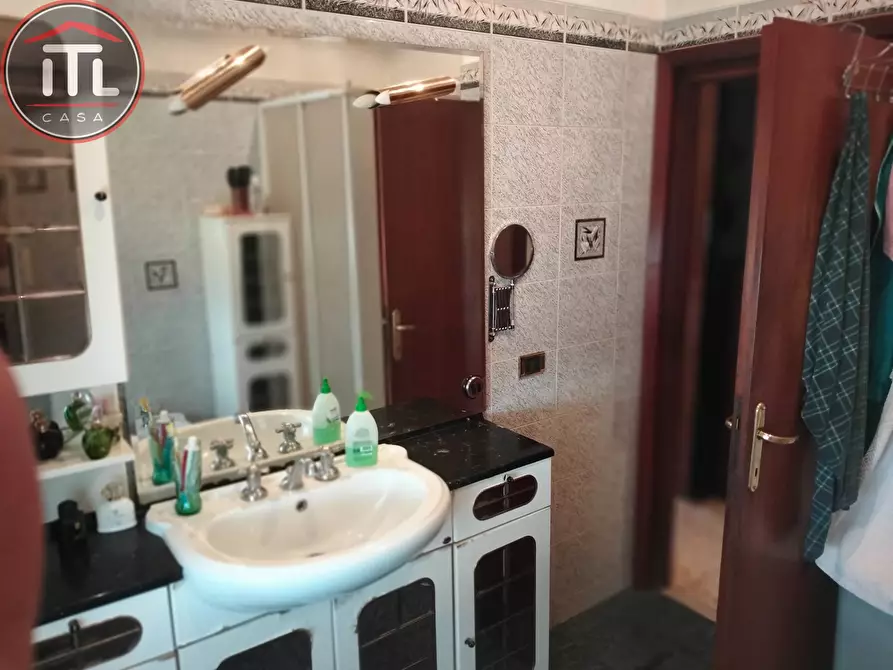 Immagine 45 di Villa in vendita  in Via Carbonara a Velletri