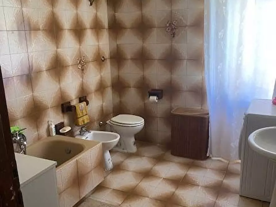 Immagine 17 di Casa semindipendente in vendita  in Via Prasco 8 a Roma