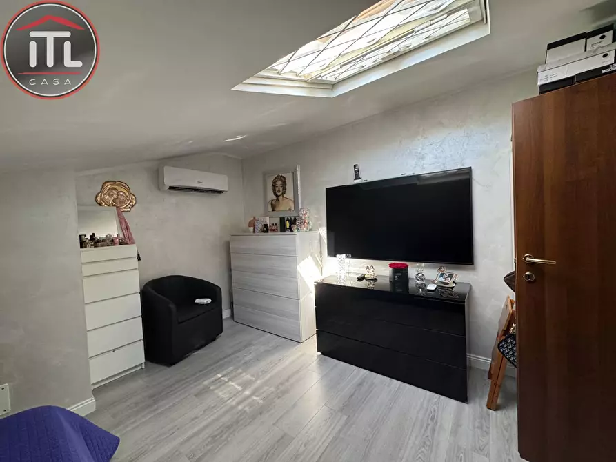 Immagine 21 di Appartamento in vendita  in Gavoi 12 a Roma