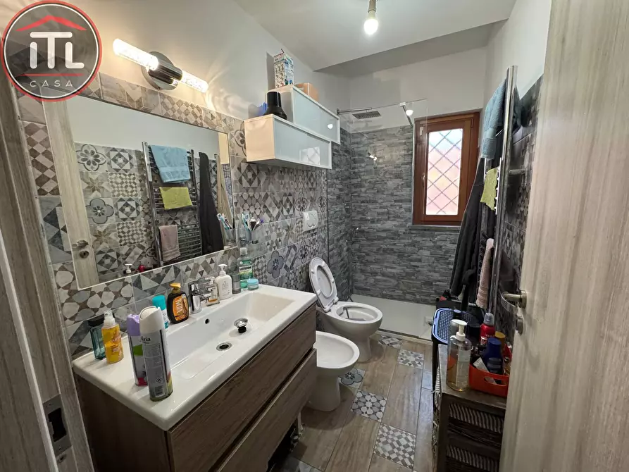 Immagine 17 di Appartamento in vendita  in Gavoi 12 a Roma