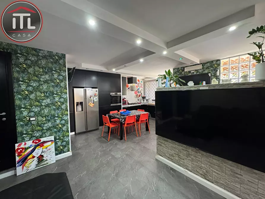 Immagine 1 di Appartamento in vendita  in Gavoi 12 a Roma