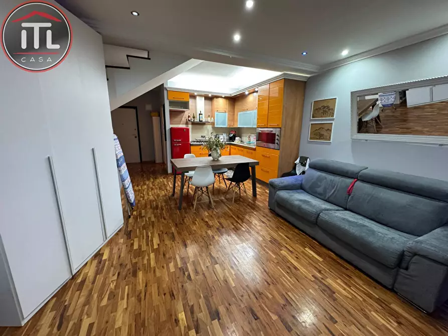 Immagine 13 di Villetta a schiera in vendita  in Via Mezzoldo 125 a Roma