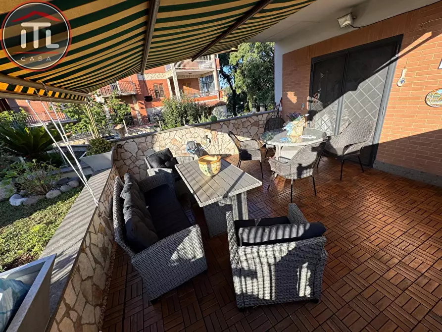 Immagine 17 di Villetta a schiera in vendita  in Via Mezzoldo 125 a Roma