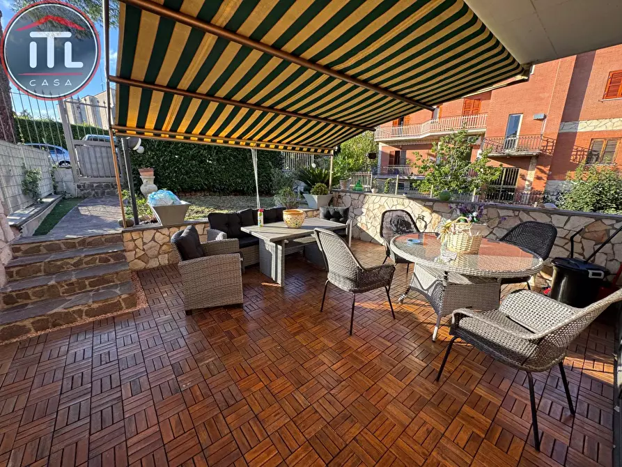 Immagine 22 di Villetta a schiera in vendita  in Via Mezzoldo 125 a Roma