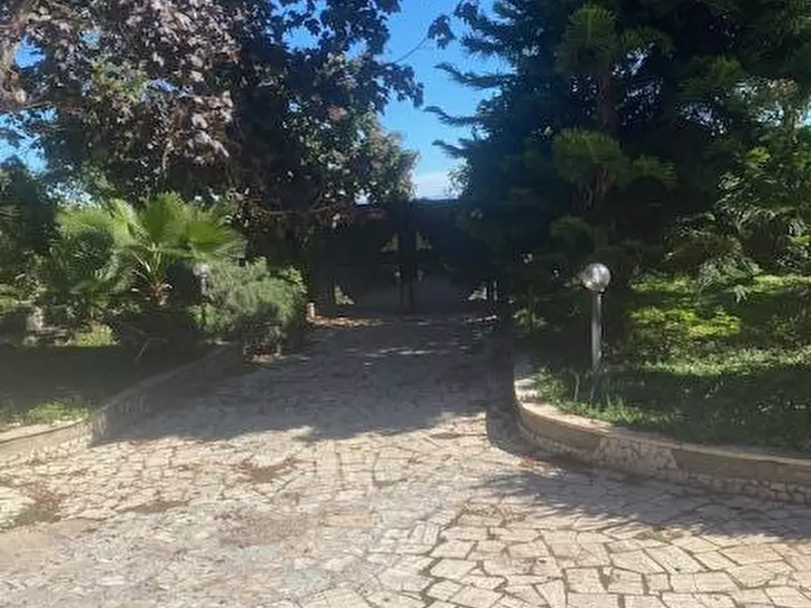 Immagine 1 di Villa in vendita  in Via Casal Lumbroso 60 a Roma