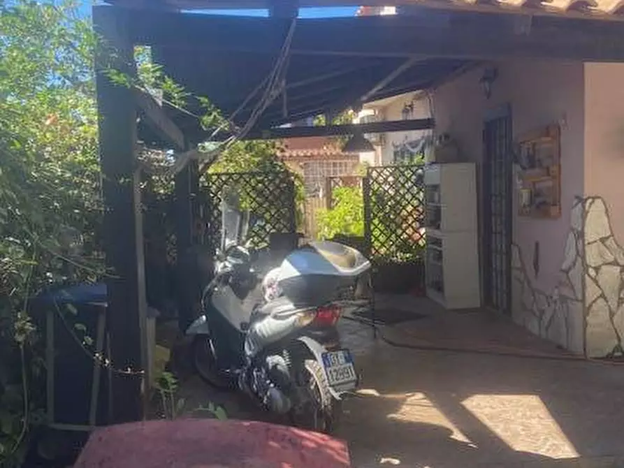 Immagine 5 di Villa in vendita  in Via Casal Lumbroso 60 a Roma