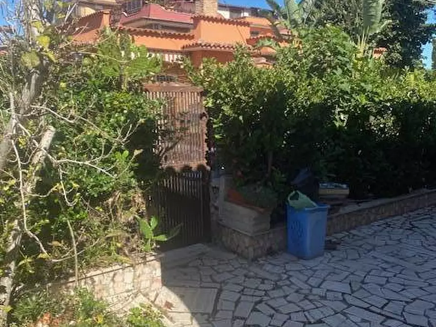 Immagine 11 di Villa in vendita  in Via Casal Lumbroso 60 a Roma