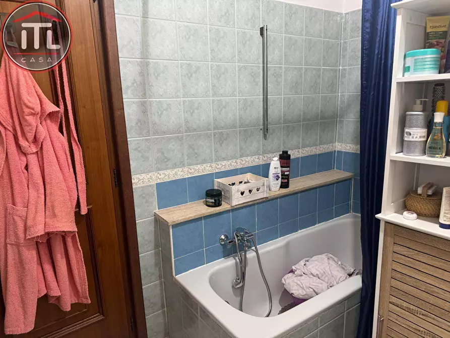 Immagine 18 di Appartamento in vendita  in Via Caprile 18 a Roma