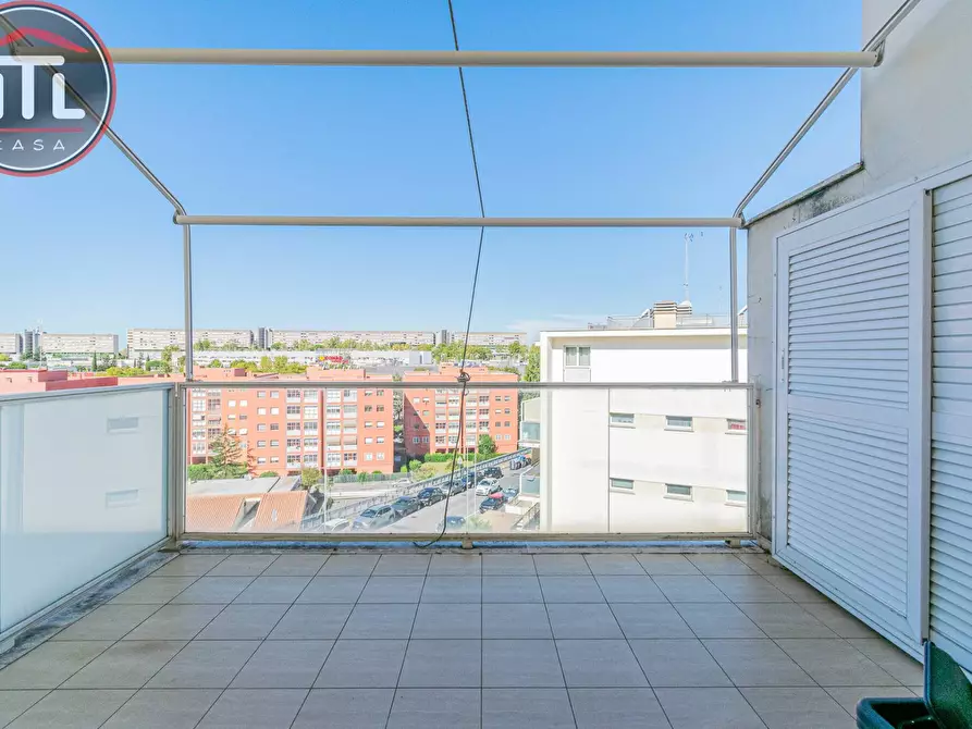 Immagine 9 di Attico in vendita  in VIA DEI TANI a Roma