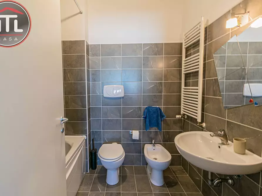 Immagine 11 di Attico in vendita  in VIA DEI TANI a Roma