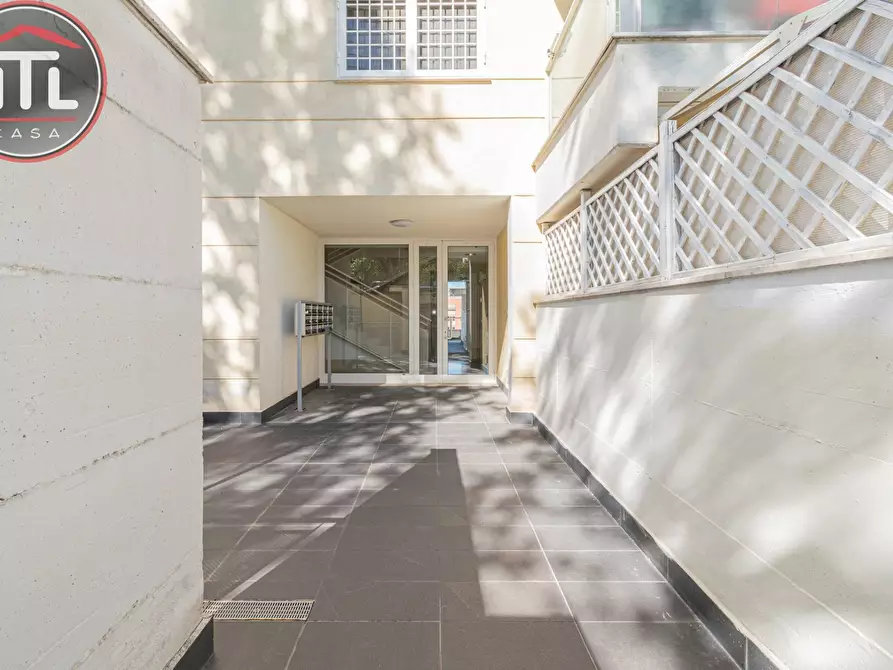 Immagine 20 di Attico in vendita  in VIA DEI TANI a Roma