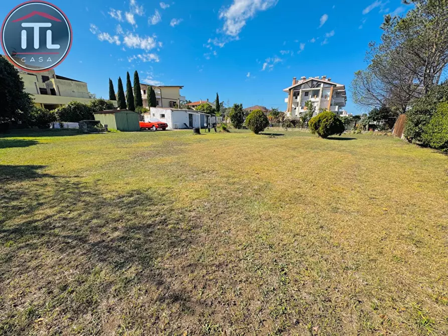 Immagine 7 di Terreno residenziale in vendita  in Via Bergolo 138 a Roma