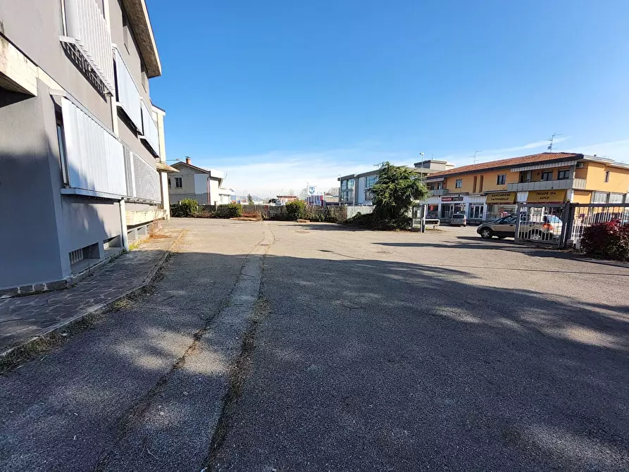 Immagine 23 di Capannone industriale in affitto  in via provinciale 10 a Lallio